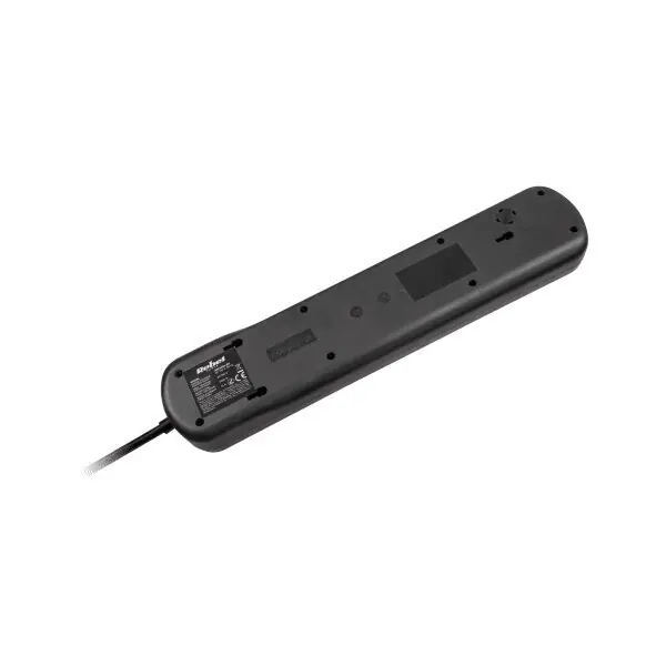 "rebel" pistorasia, 5 pistorasiaa kytkimellä (3 m, 3x1,5 mm). Poisto