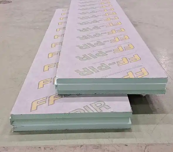 Polyuretaanilevy Finnfoam FF-PIR 148 K600, 520x2600mm, muovipinta, runkolevy Paras Hinta